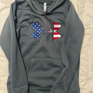 Military Green Under Armour hoodie XS